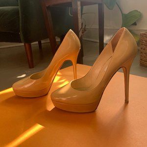 Jimmy Choo Nude Patent Leather Round-toe Pumps